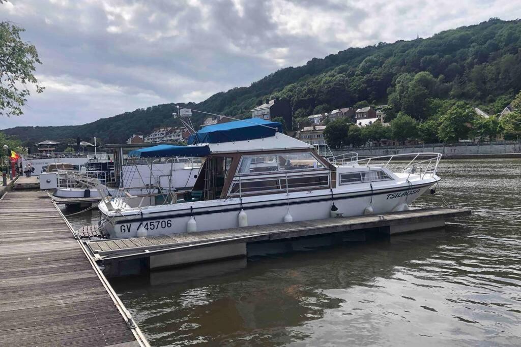 Hotel Bateau  Tsilaosa Au Coeur De Namur Exteriér fotografie